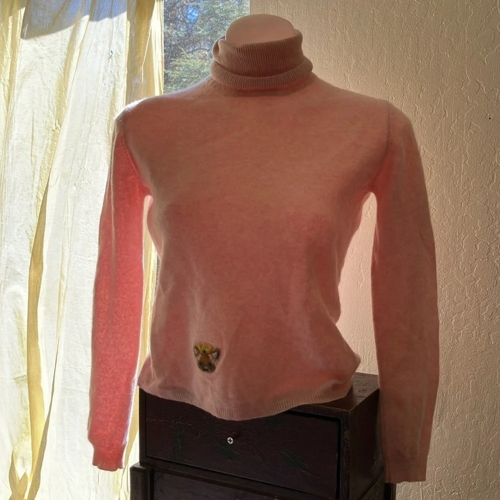Maxine Couture 100% cashmere turtleneck sweater with felted royal  cat M